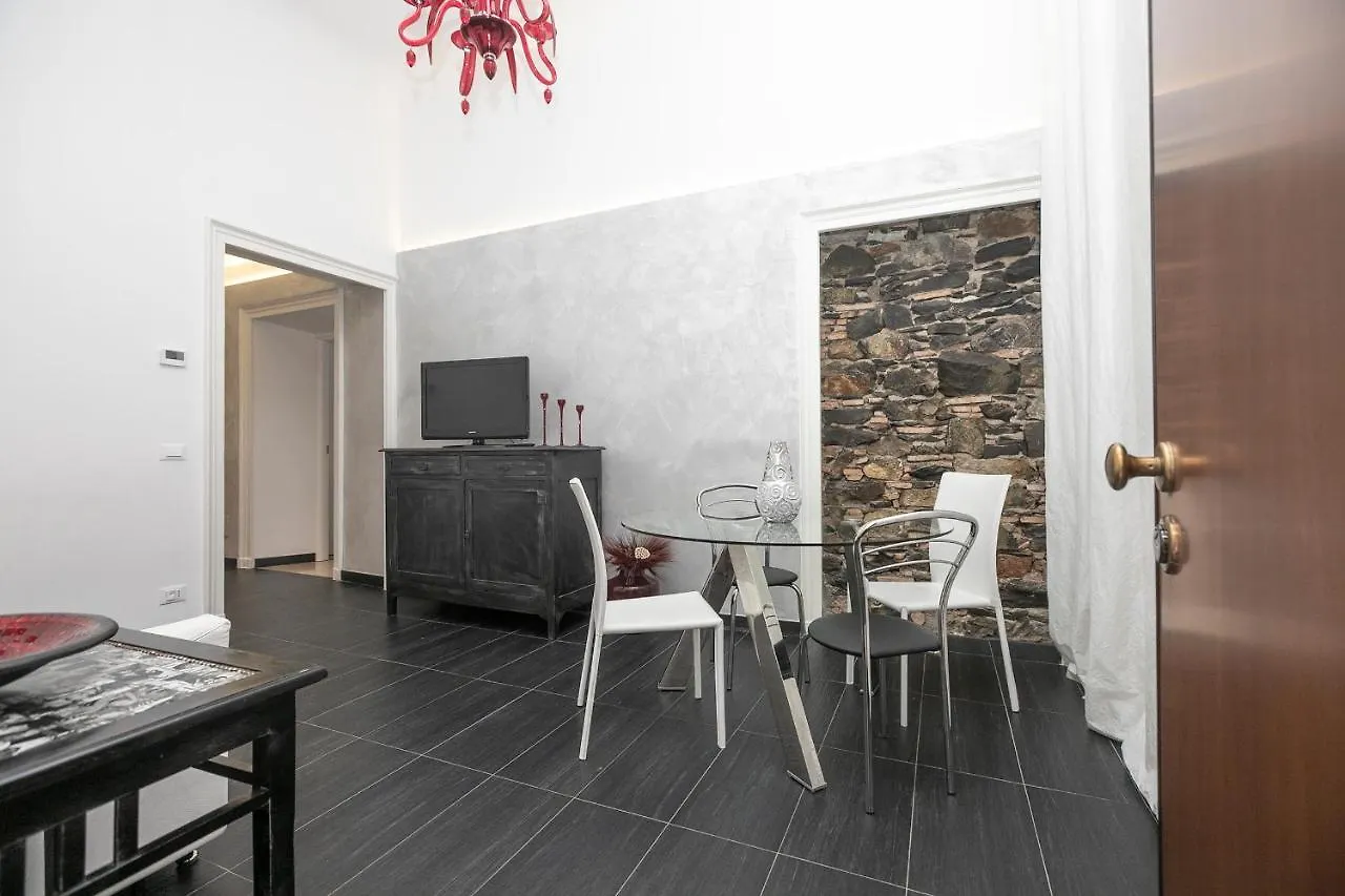 Apartment Homes In Genoa - Gold And Silver