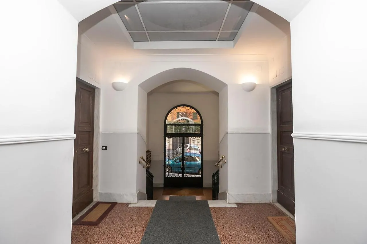 Apartment Homes In Genoa - Gold And Silver Italy