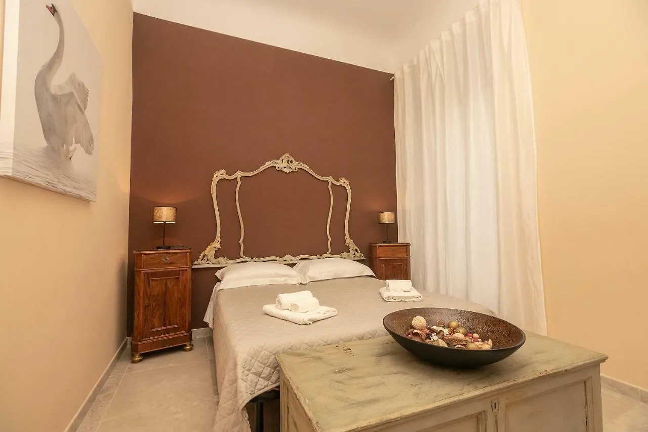 Apartment Homes In Genoa - Gold And Silver Italy